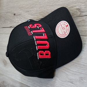 Mitchell & Ness Men's Hat NBA Draft Chicago Bulls Black Snapback Cap Hat